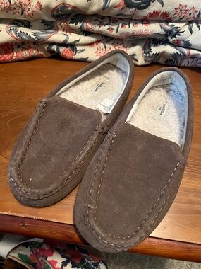 Goodfellow & Co Brown Suede Moccasin Slippers with Fleece Lining